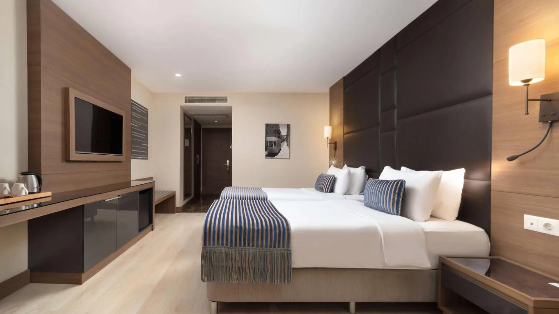 Tryp By Wyndham Istanbul Sisli Hotel